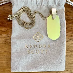 Kendra scott Inez pendant dichroic glass